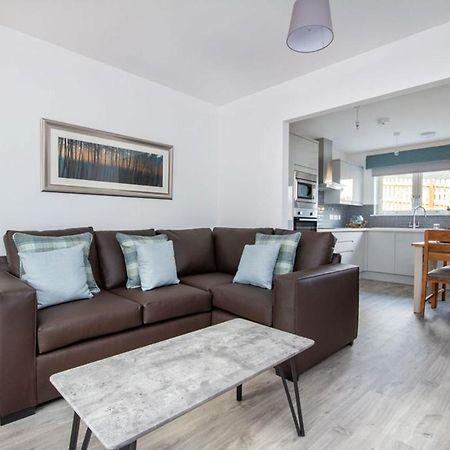 Oakwood Villa Авимор Екстериор снимка