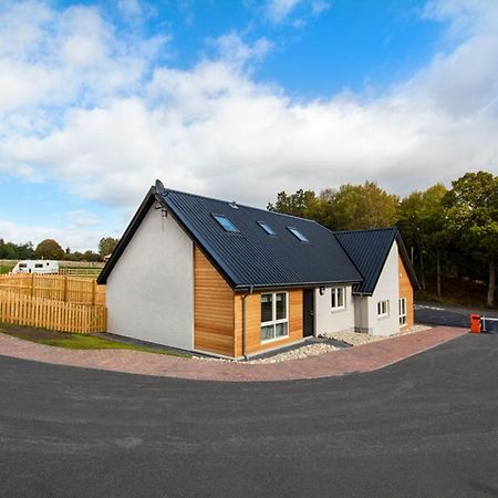 Oakwood Villa Авимор Екстериор снимка